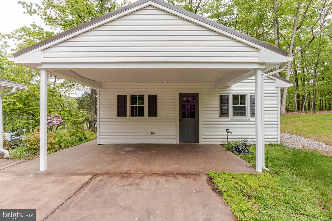 1834 Decker Hollow Road photo 9