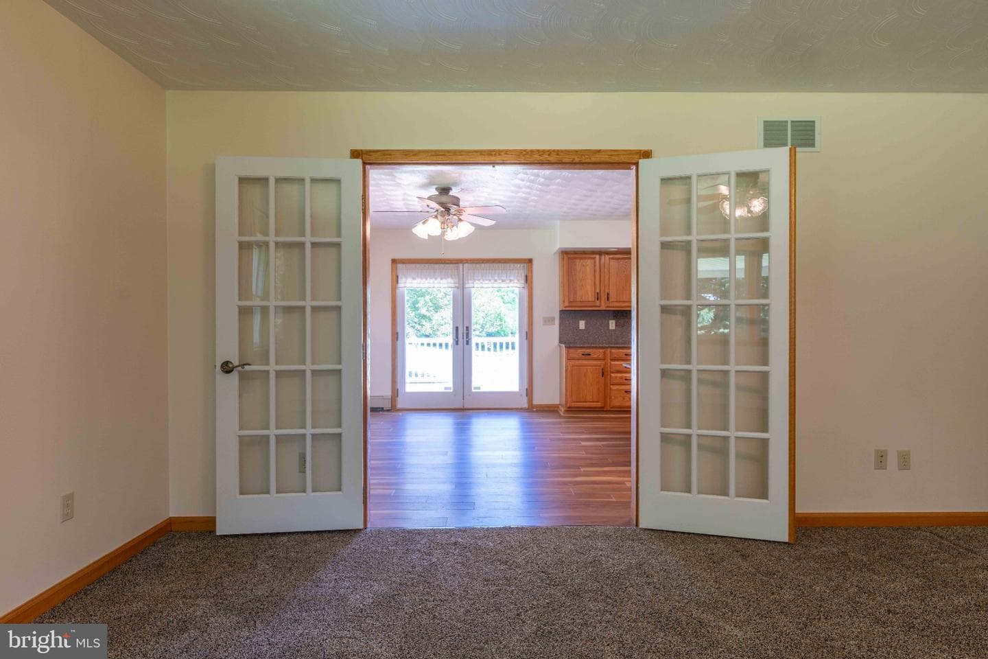 108 Susan Avenue photo 29