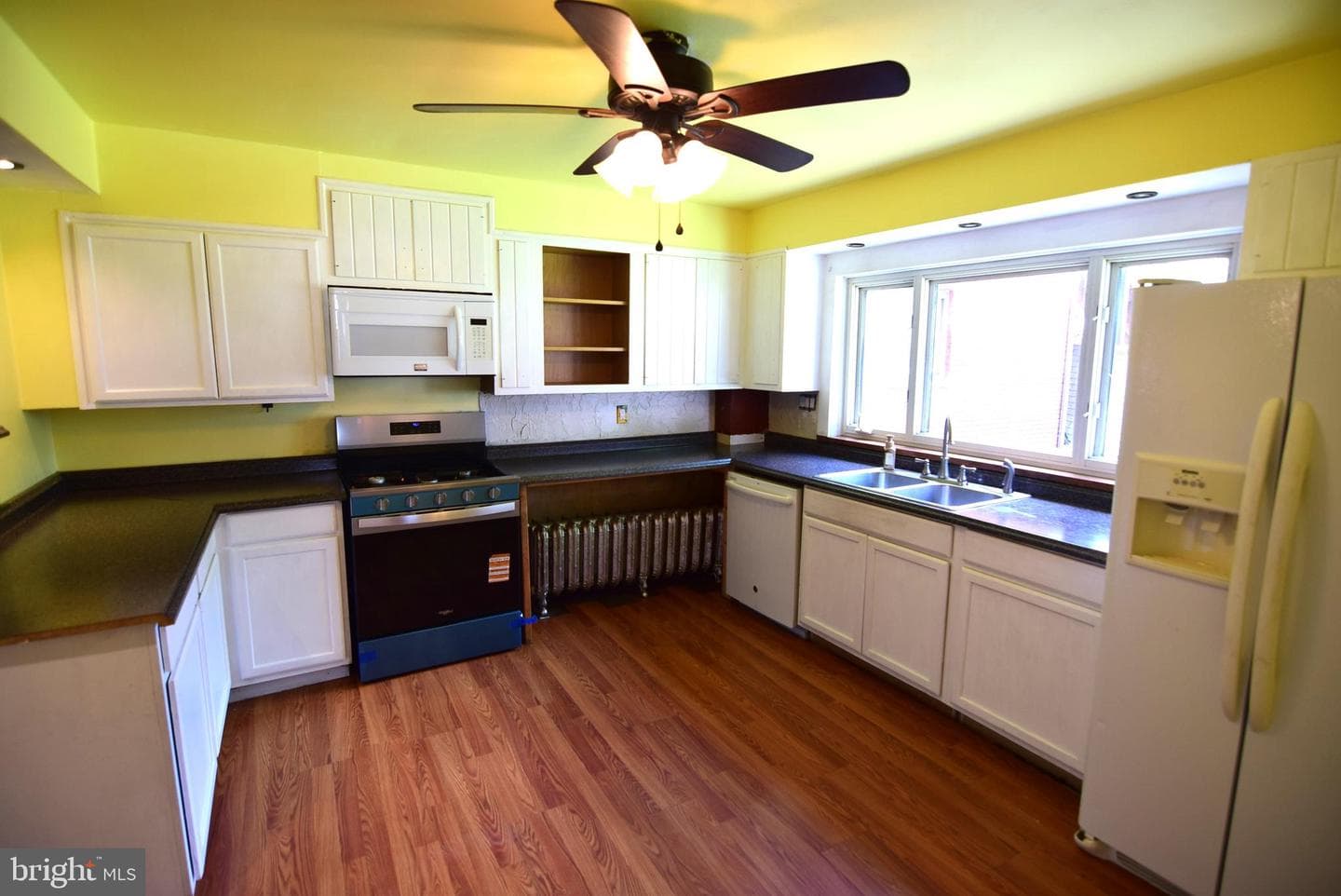 1355 Logan Avenue photo 15