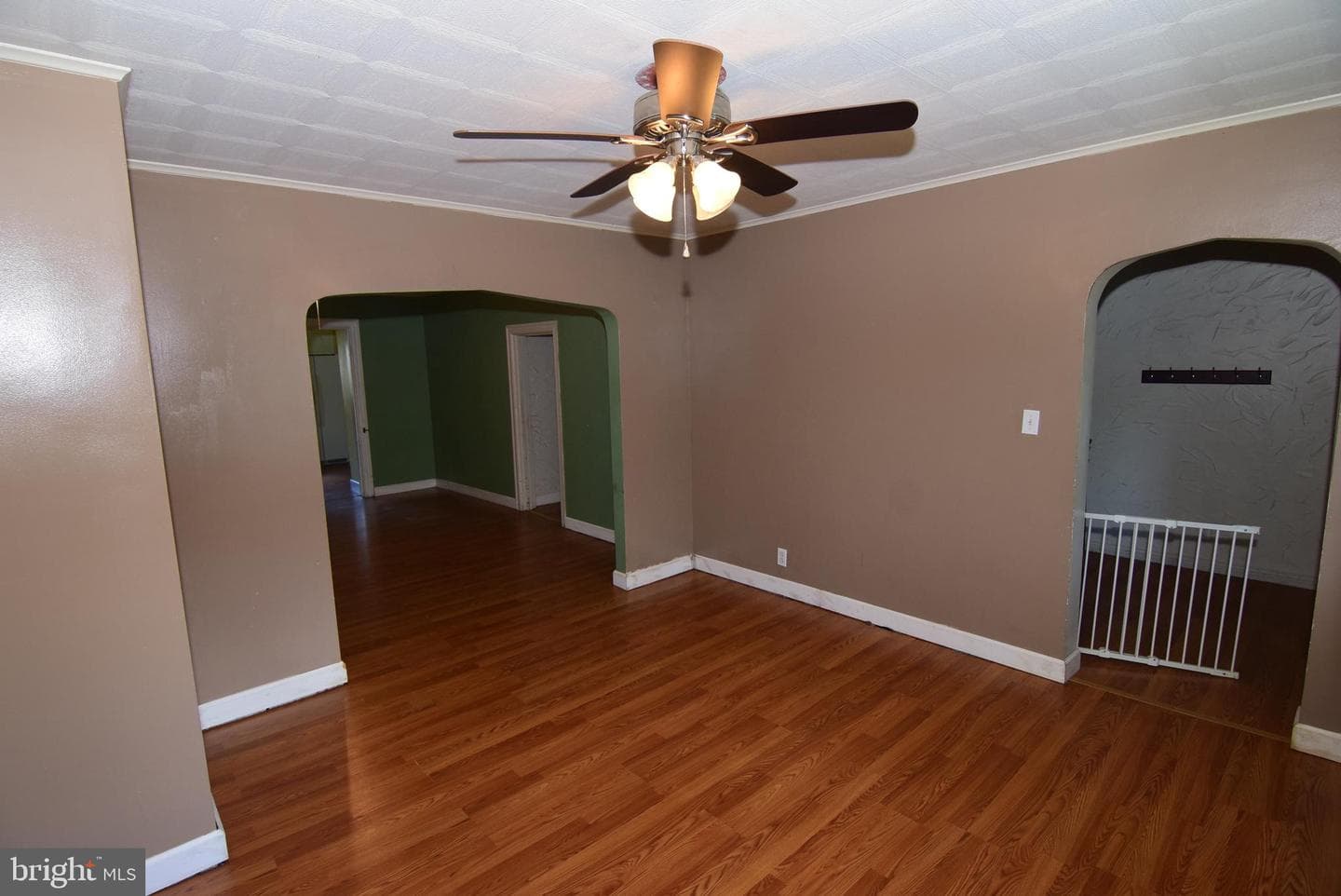1355 Logan Avenue photo 17