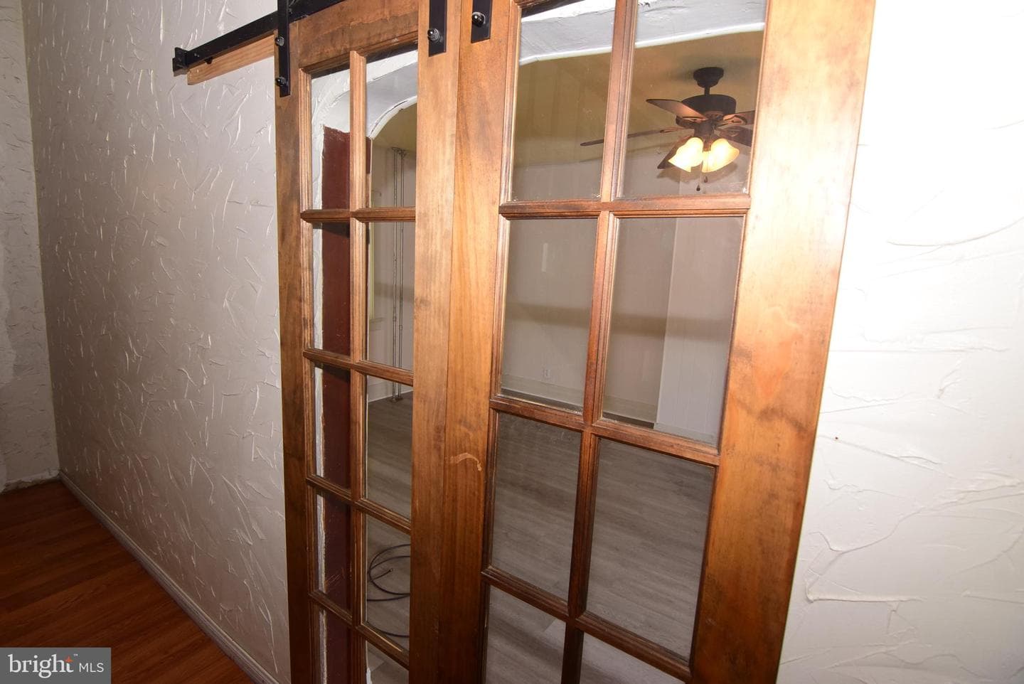 1355 Logan Avenue photo 23