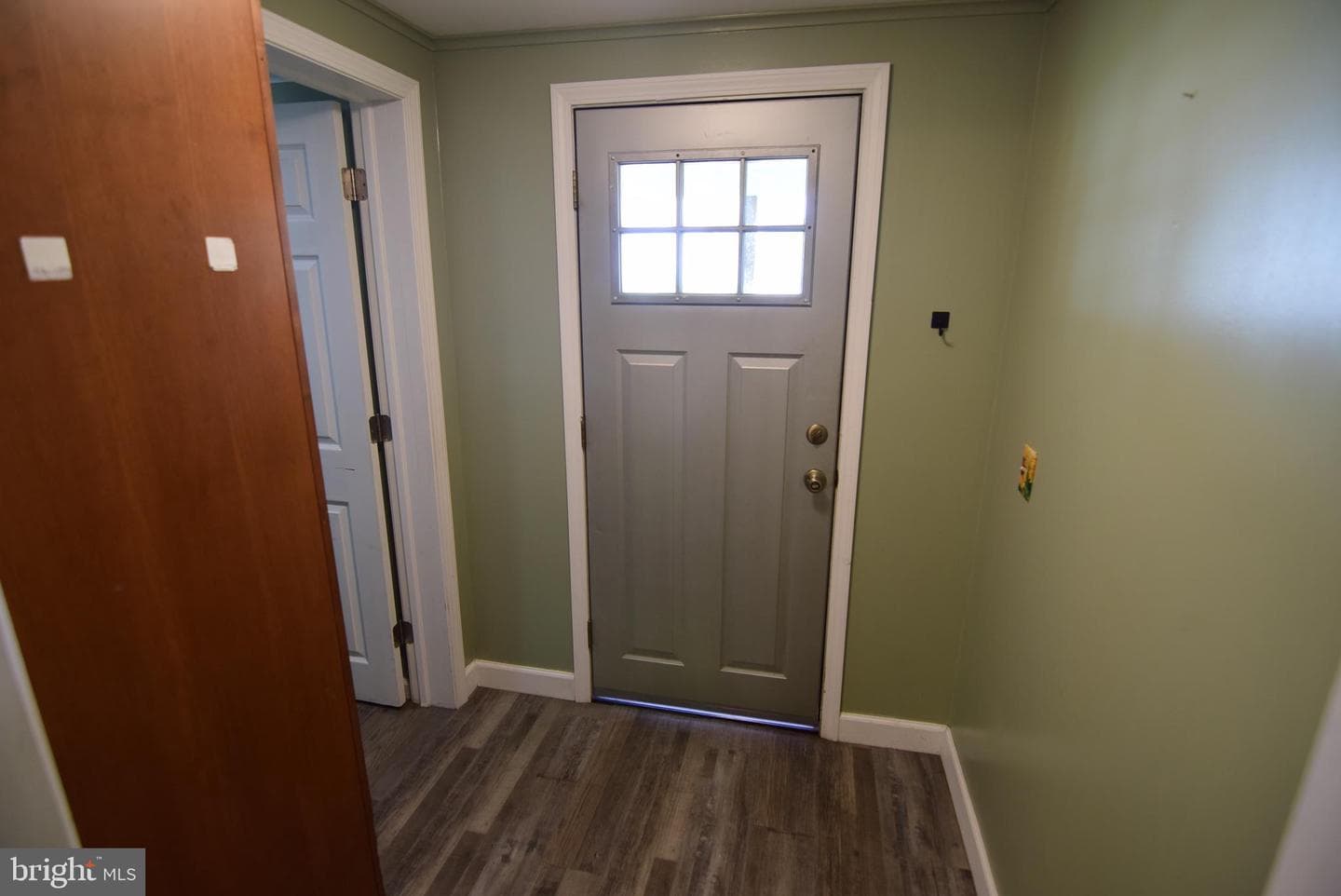 1355 Logan Avenue photo 24