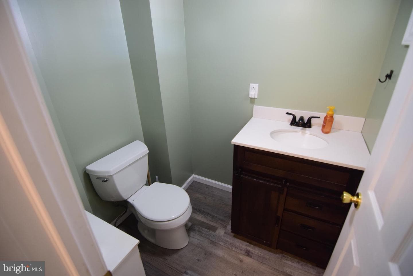 1355 Logan Avenue photo 25