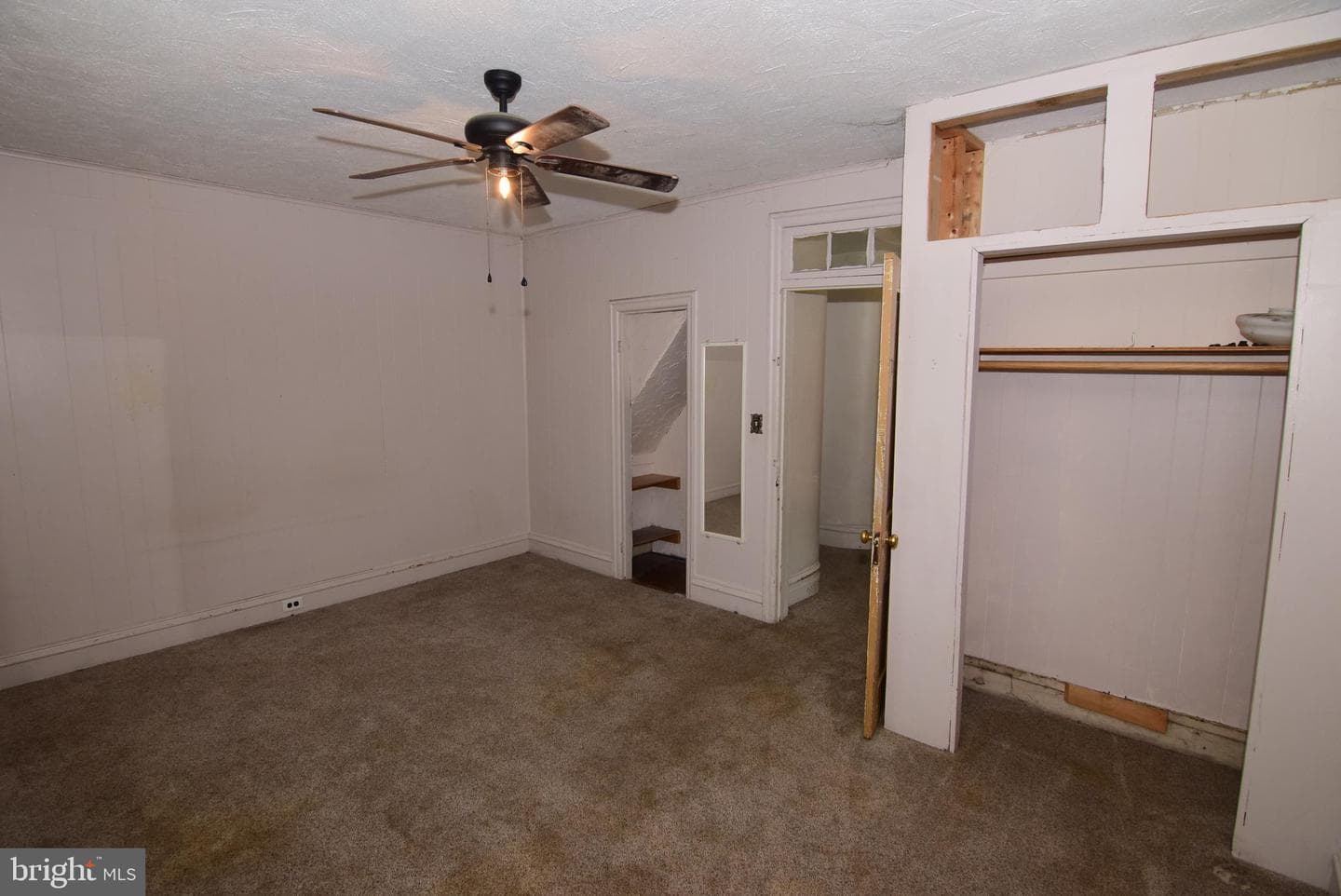 1355 Logan Avenue photo 29