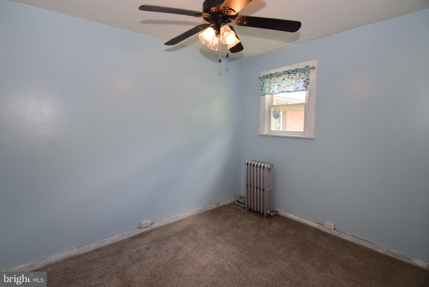1355 Logan Avenue photo 32
