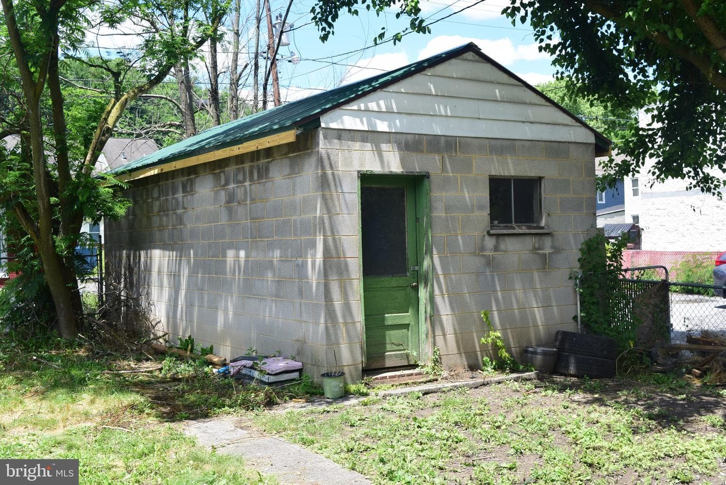 1355 Logan Avenue photo 44