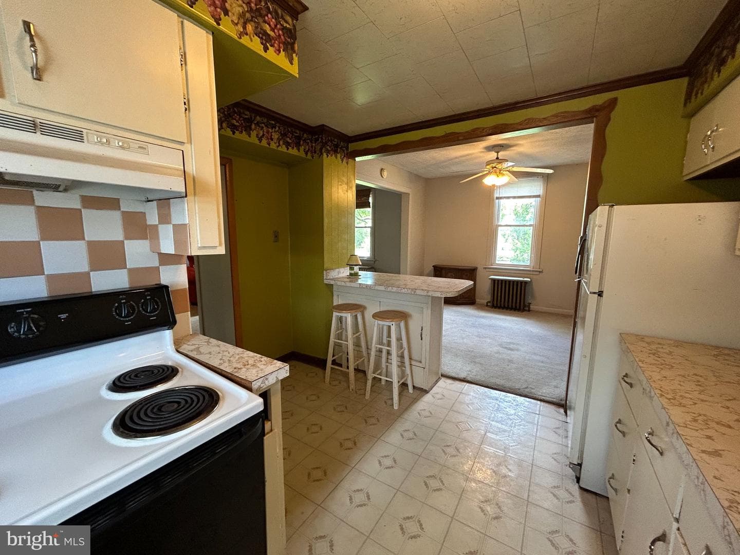 125 1st St photo 20