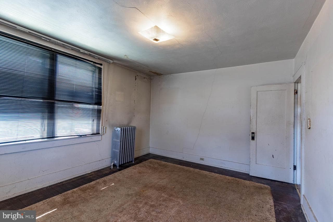 706 5th Street E photo 11