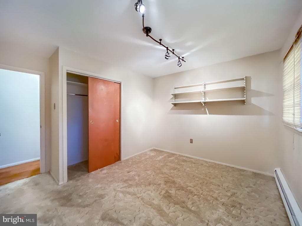 720 Adams Avenue photo 20