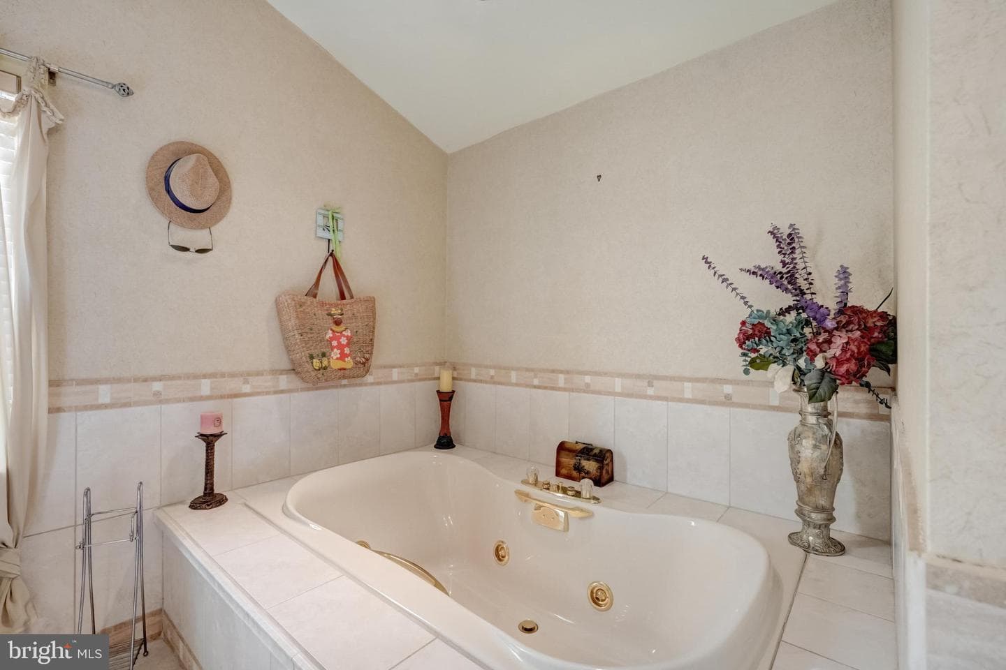 4535 N River Drive photo 26
