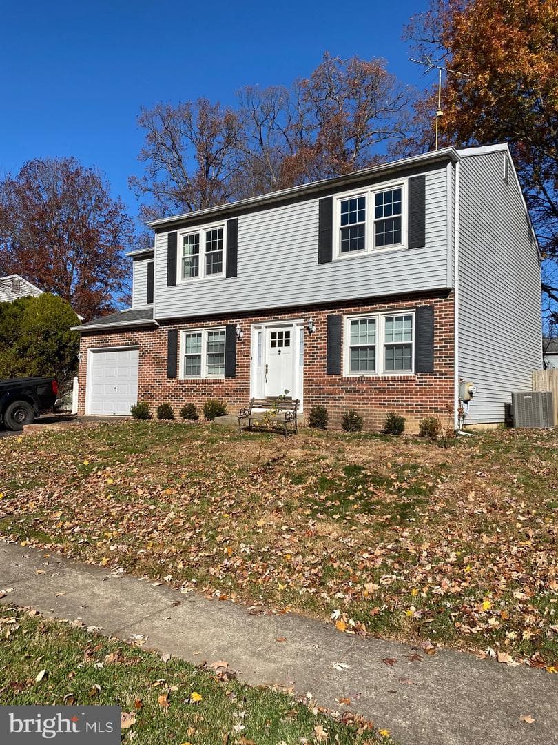 5809 Cricket Lane photo 2