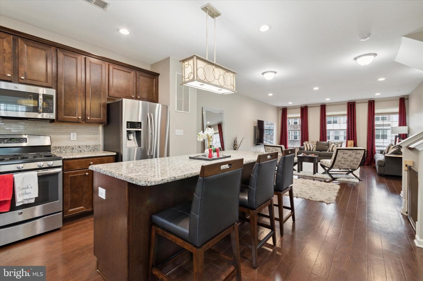 1681 Hickory Lane photo 3