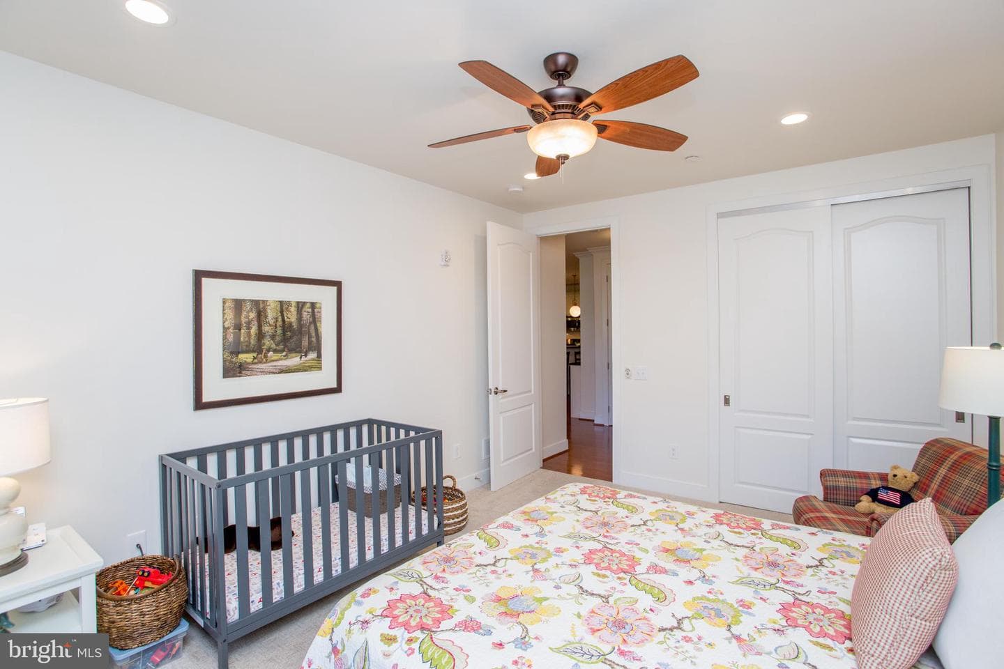 5216 Meridian Boulevard photo 36