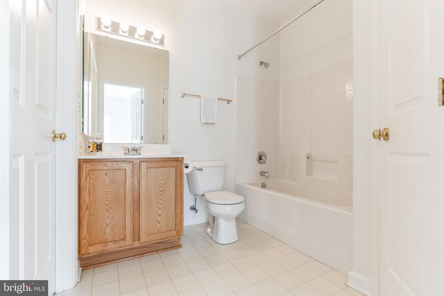 200 Claret Court #103 photo 23