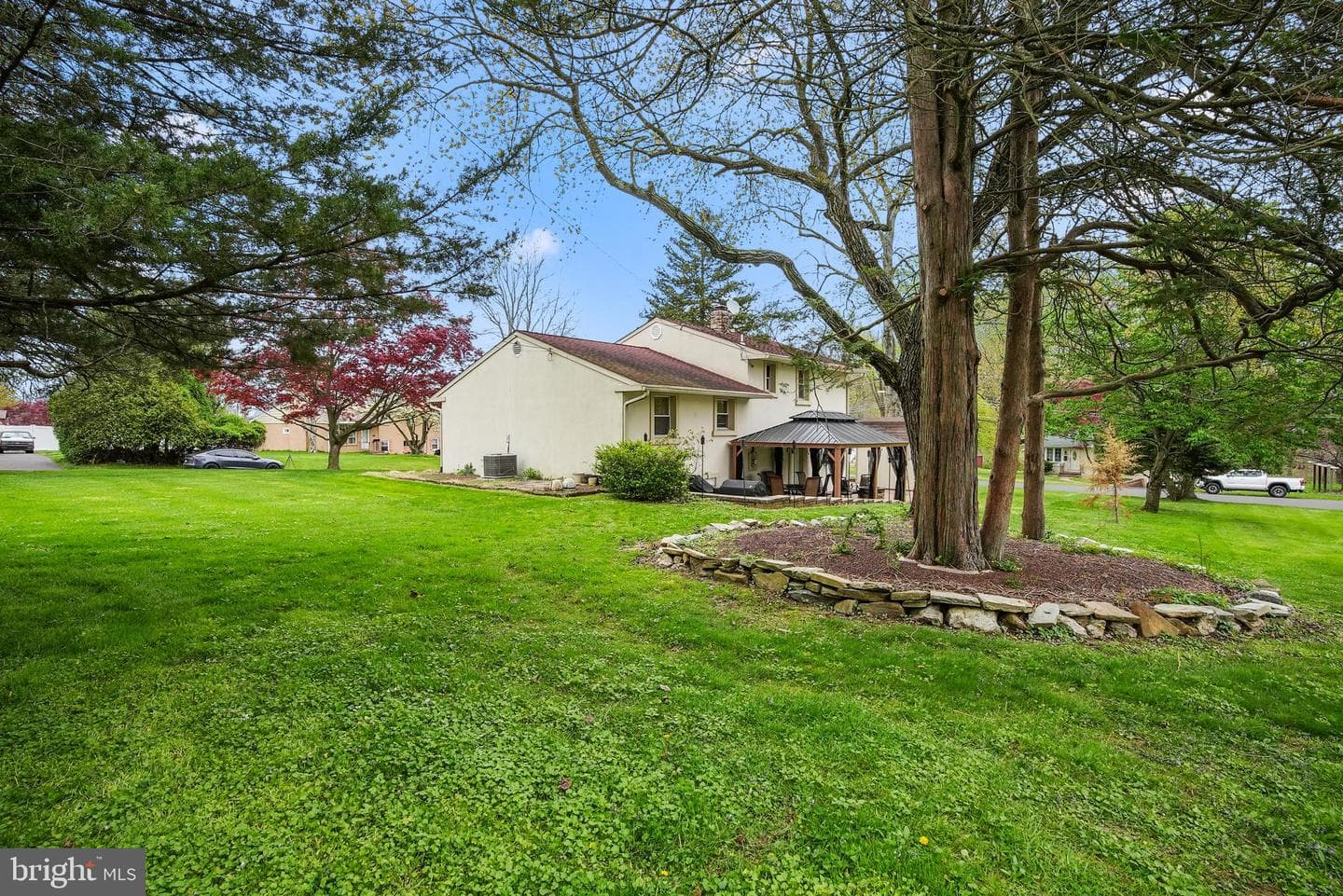 117 Delwhit Drive photo 32