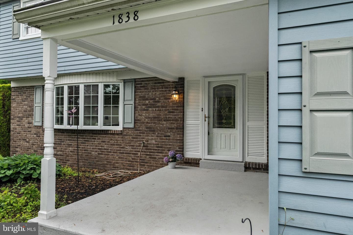 1838 Roan Drive photo 3