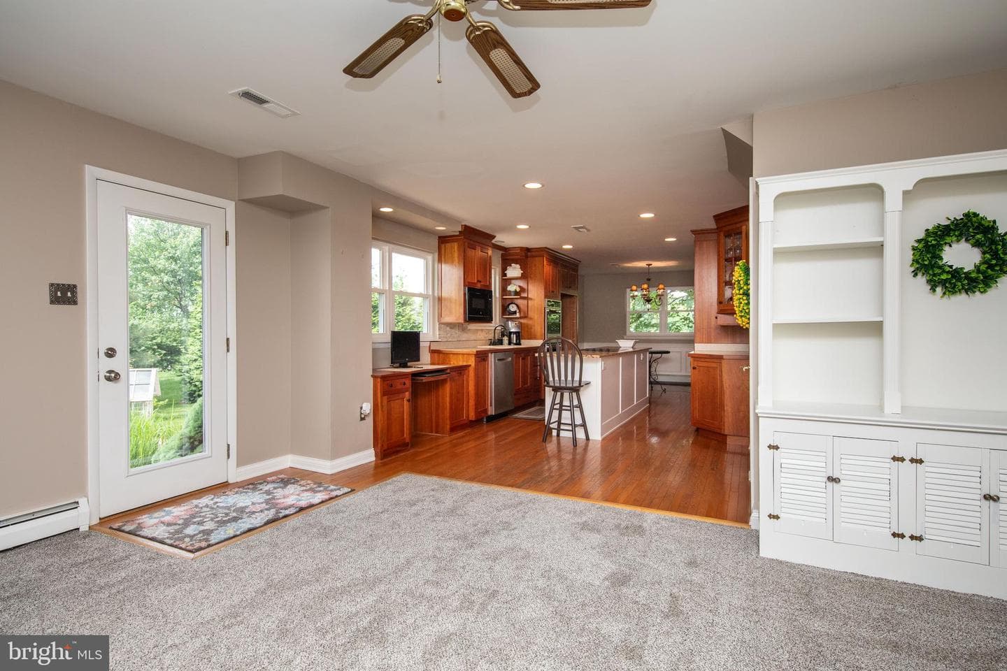 28 W Hillcrest Avenue photo 12
