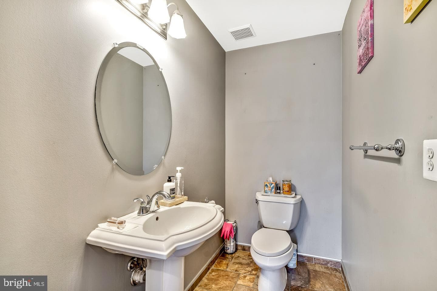 1906 Colonial Drive photo 15