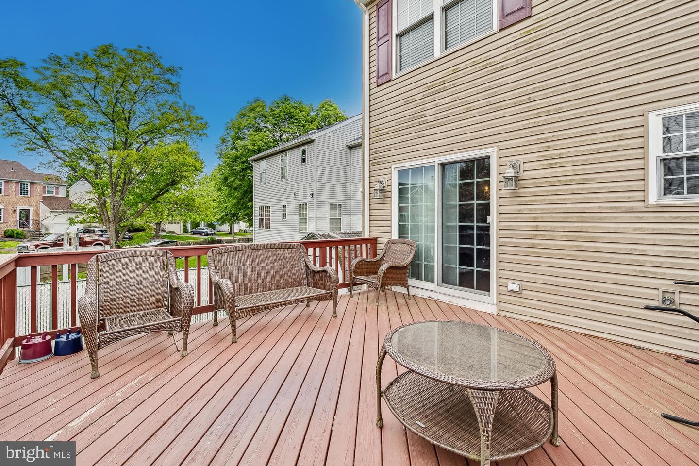 1906 Colonial Drive photo 2