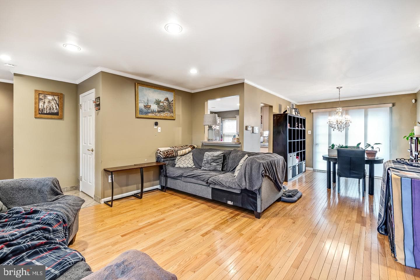 1906 Colonial Drive photo 6