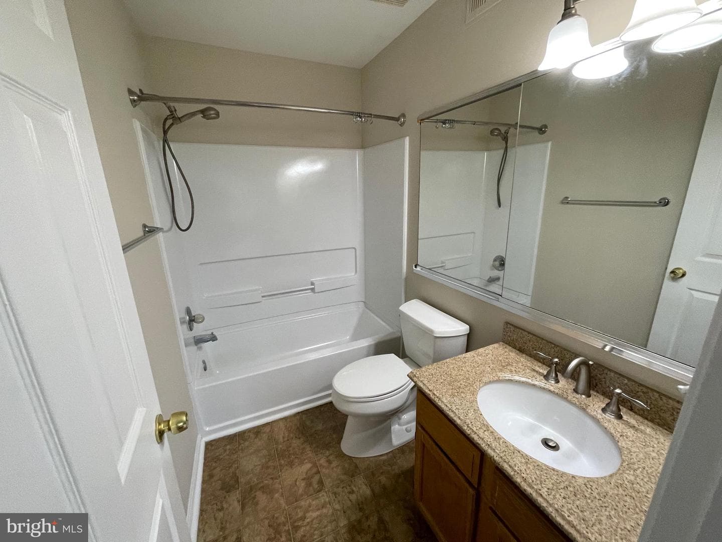 33 Eaton Court #130 photo 21
