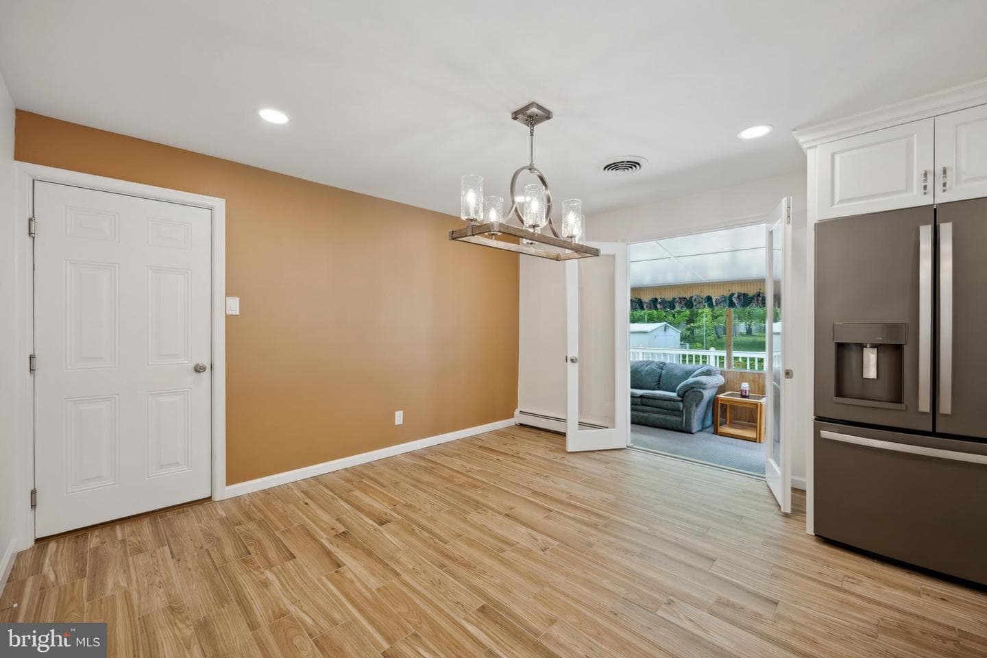 21 Hilltop Road photo 12