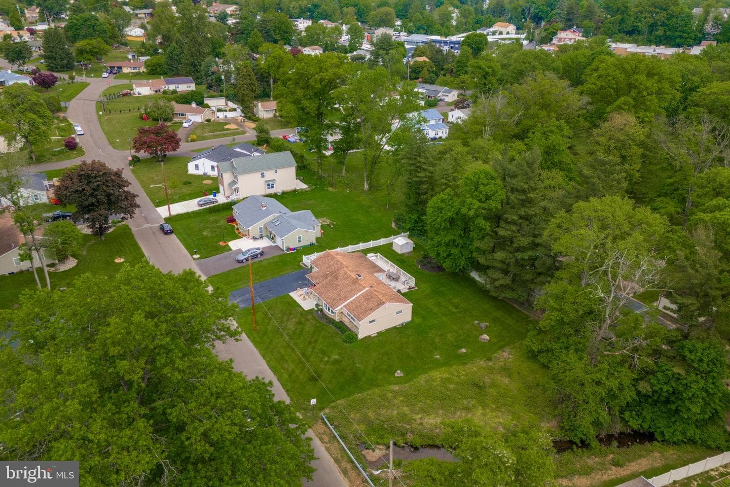 21 Hilltop Road photo 33