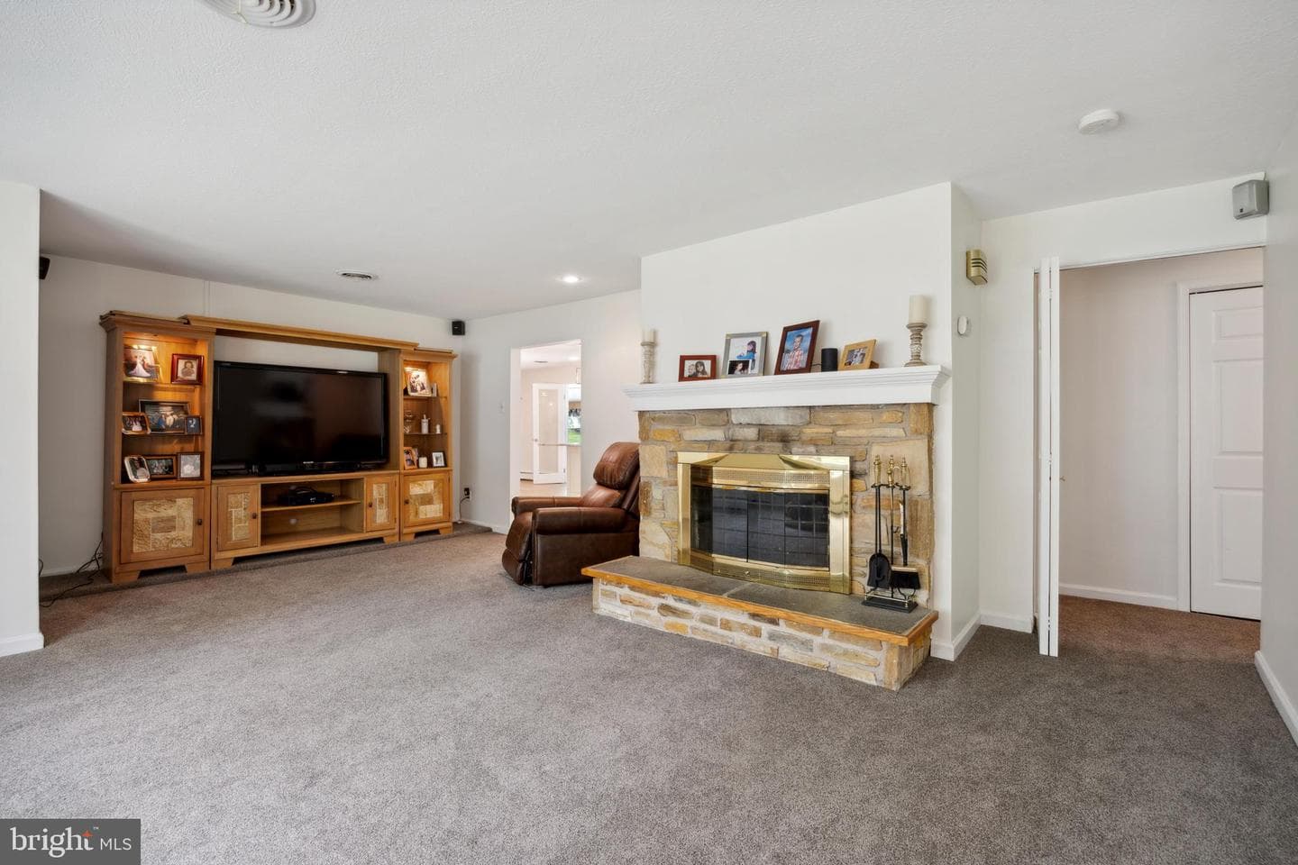 21 Hilltop Road photo 7