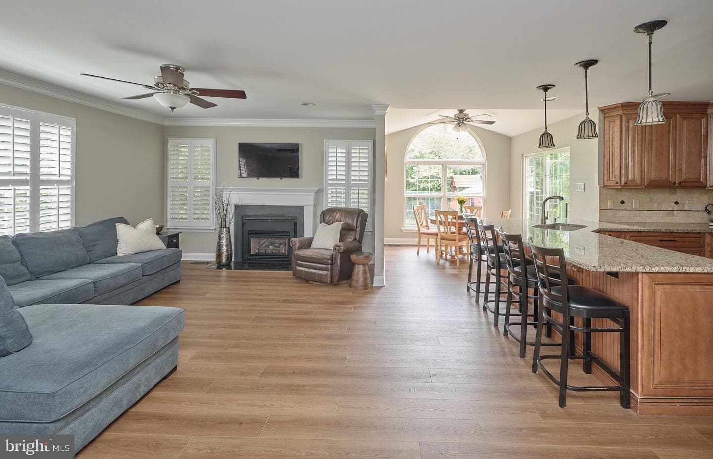 125 Riverwoods Drive photo 7