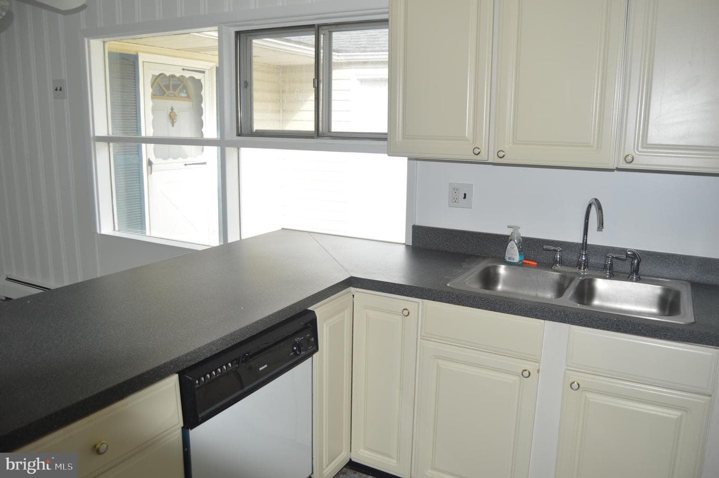 44 Summer Lane photo 10