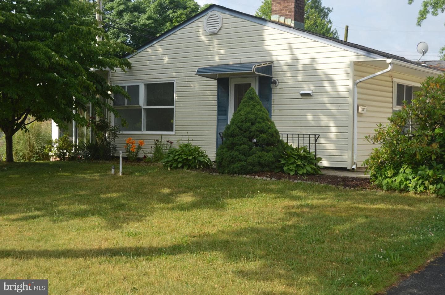 44 Summer Lane photo 2