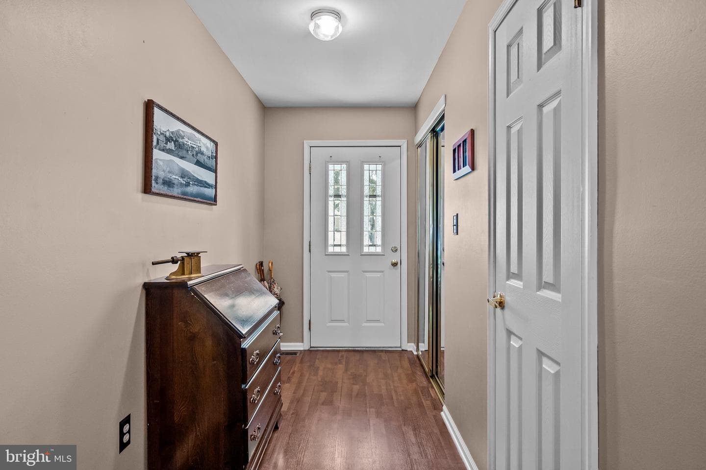 242 Inverness Circle photo 13