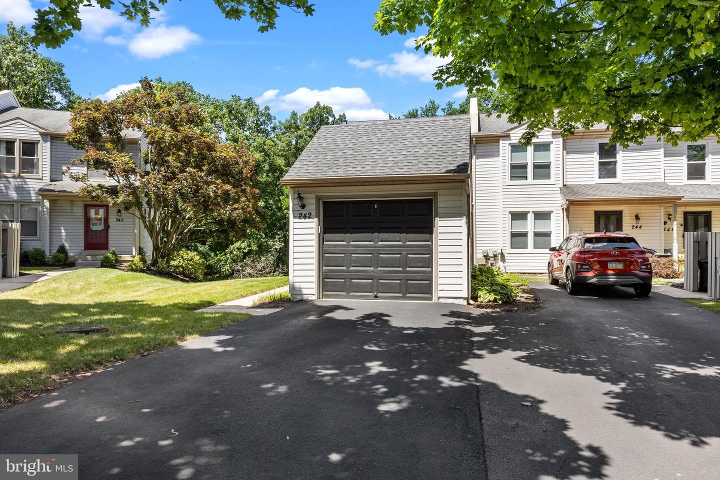 242 Inverness Circle photo 40