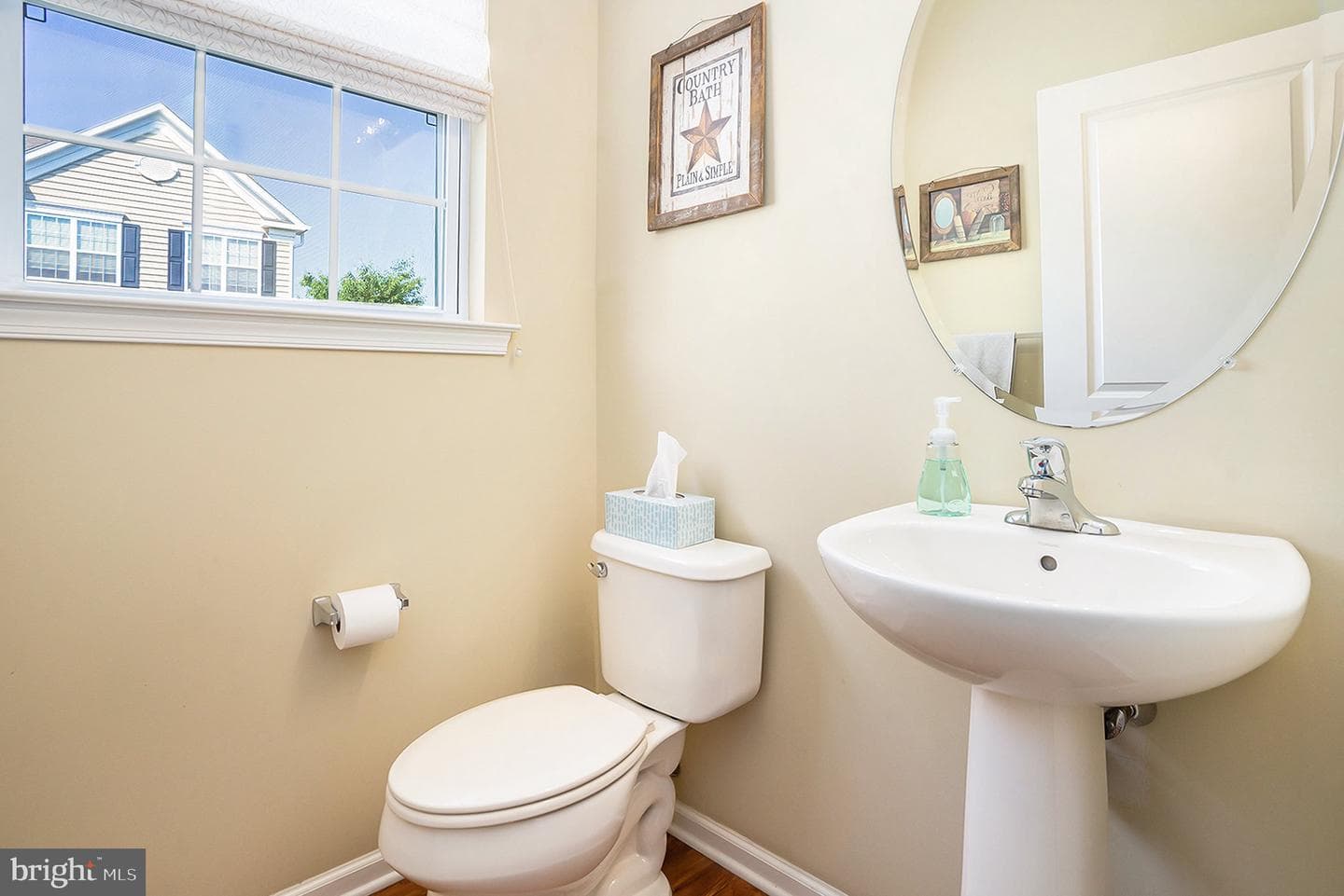305 Van Artsdalen Court photo 18