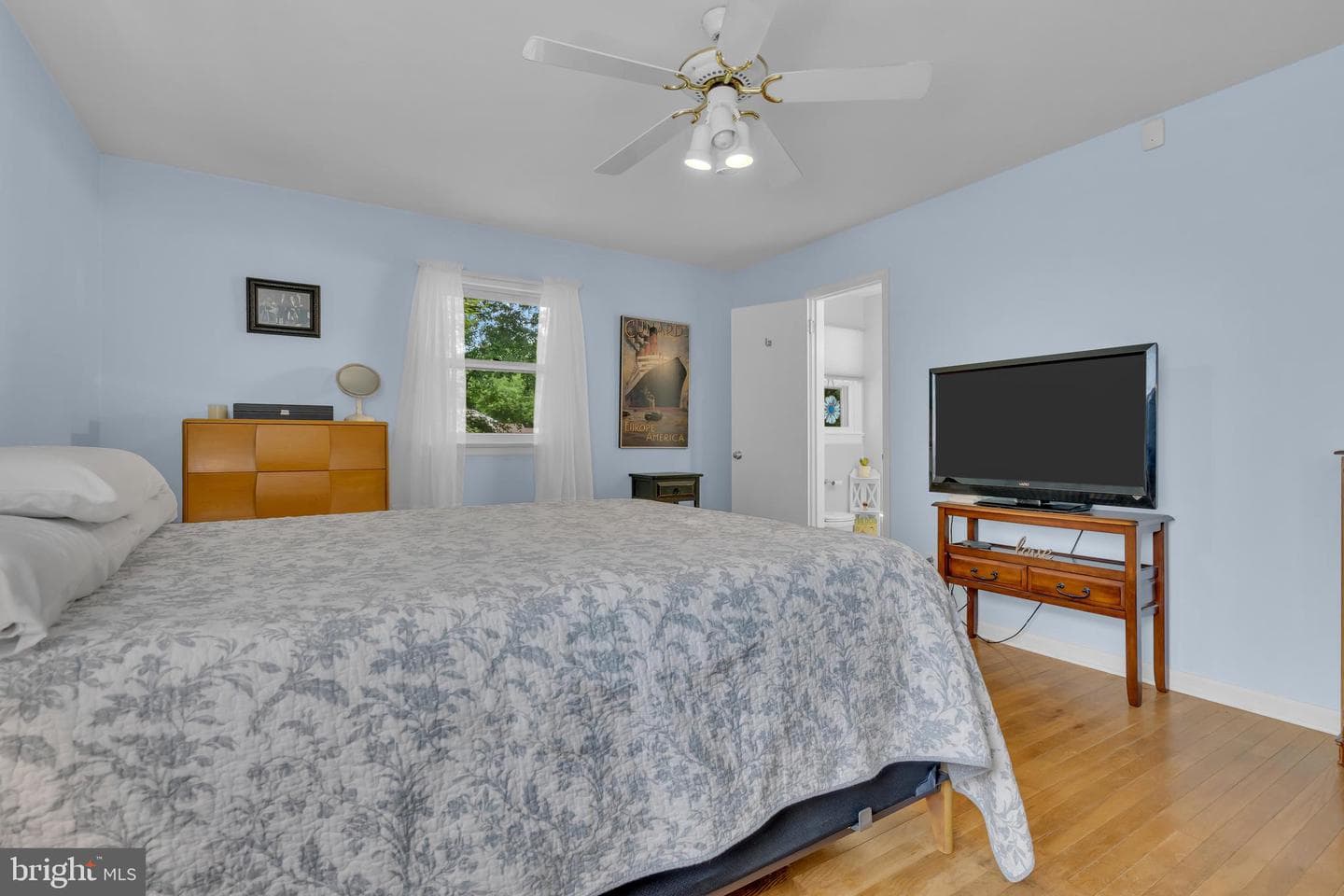 860 Queens Drive photo 37