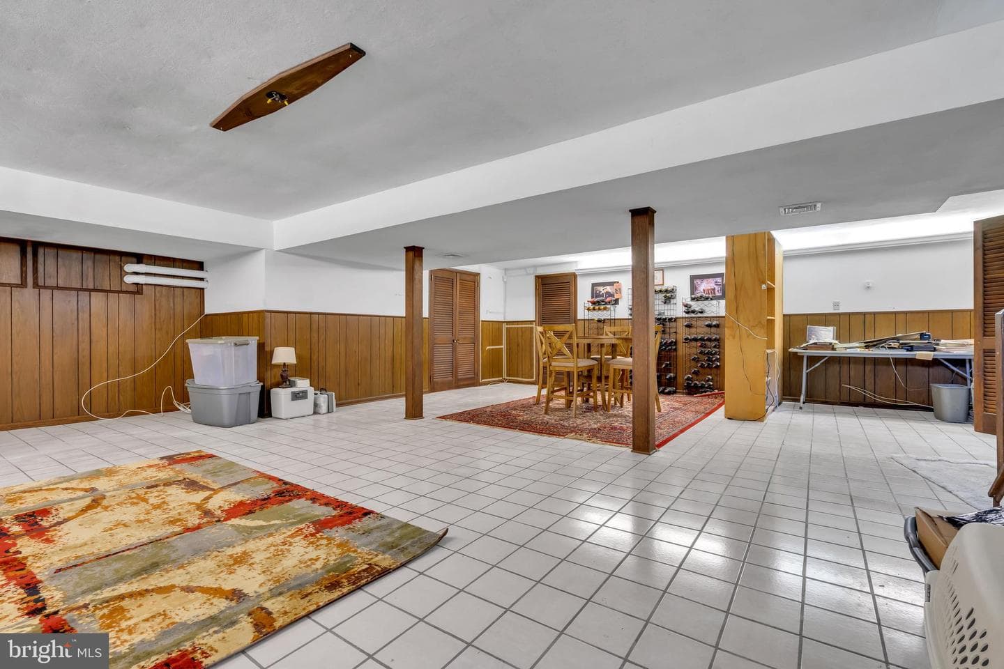 860 Queens Drive photo 47