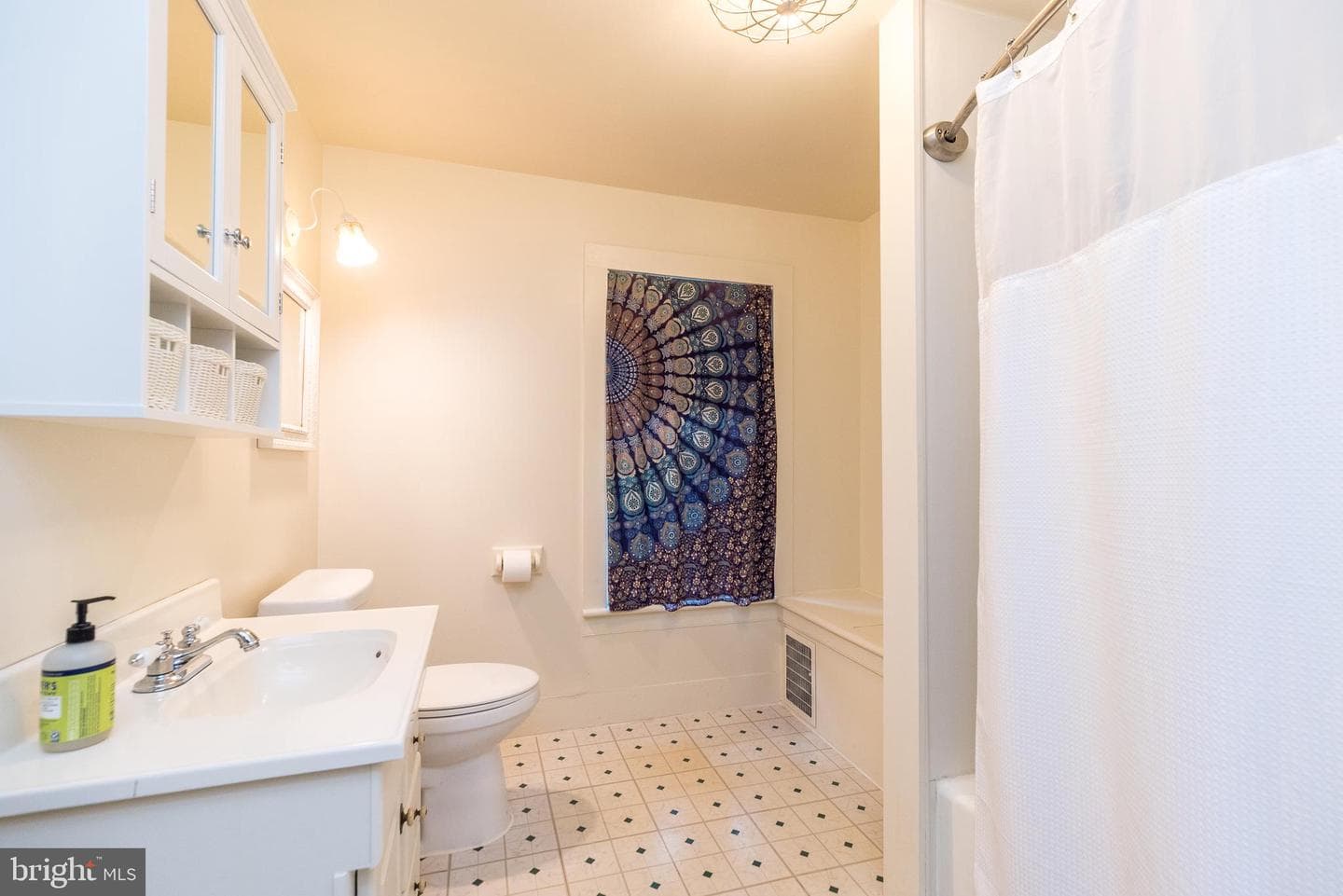 1055 River Road photo 28