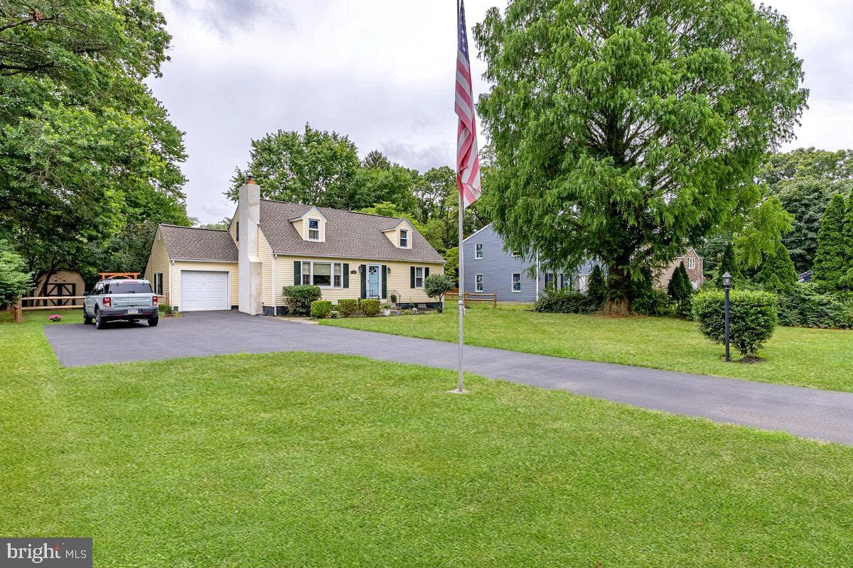 1708 Makefield Road photo 2