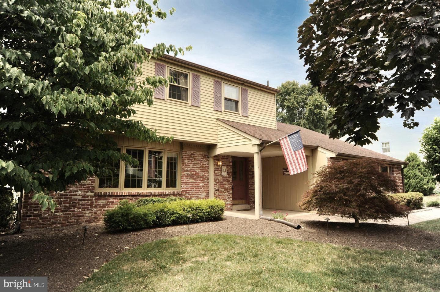 72 Karen Road photo 1