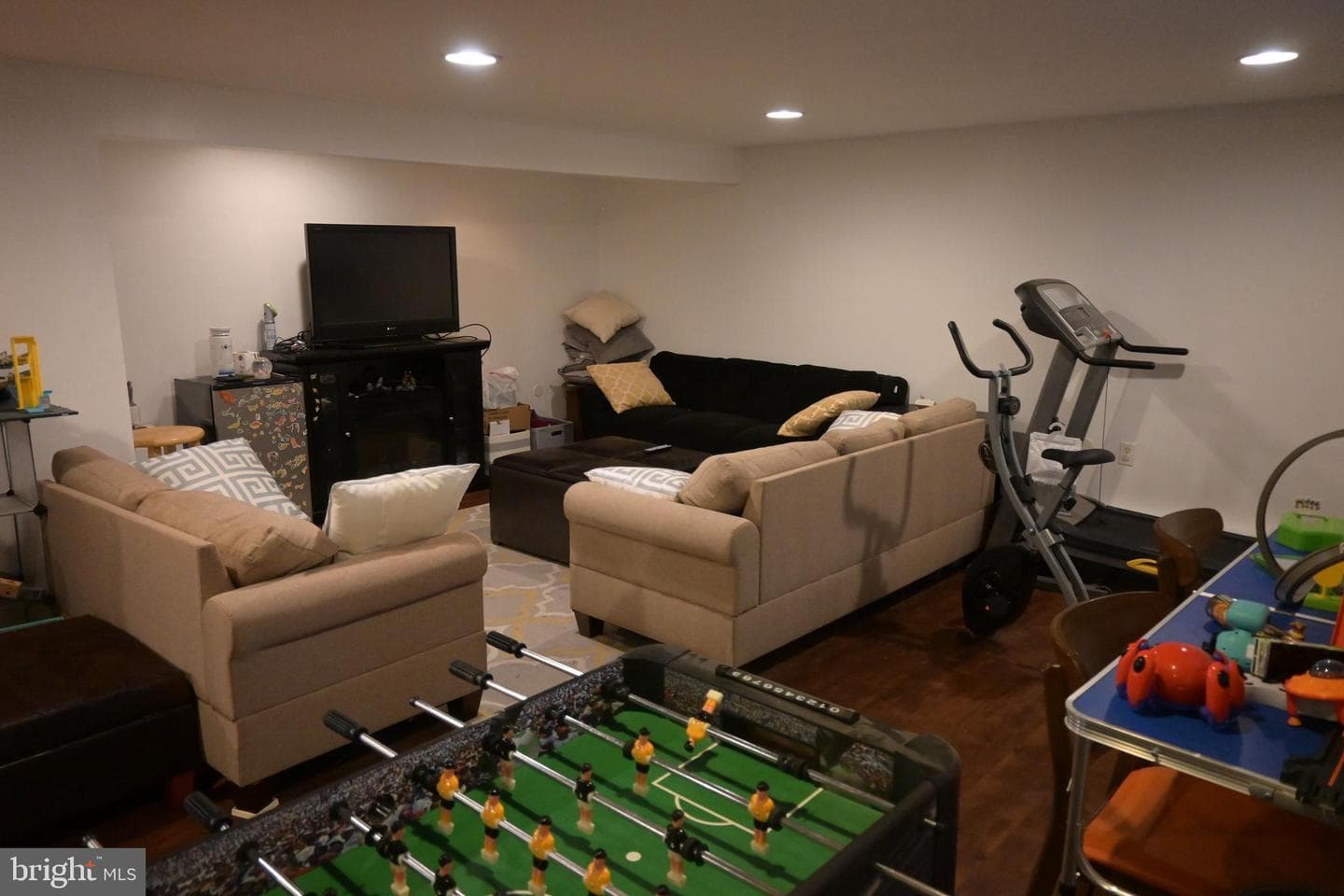 416 N Erie Avenue photo 34