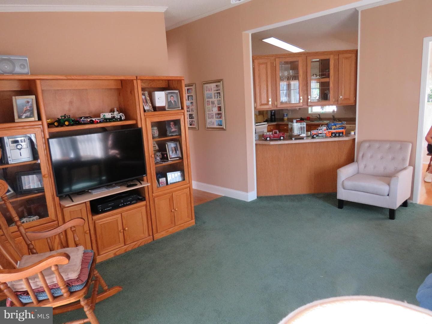 184 Hummingbird Court S photo 20