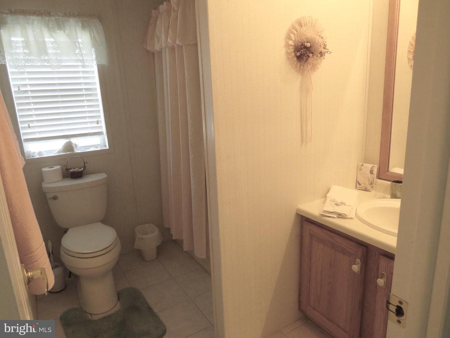 184 Hummingbird Court S photo 31