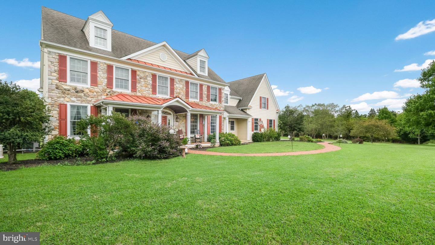 4602 Smith Road photo 2