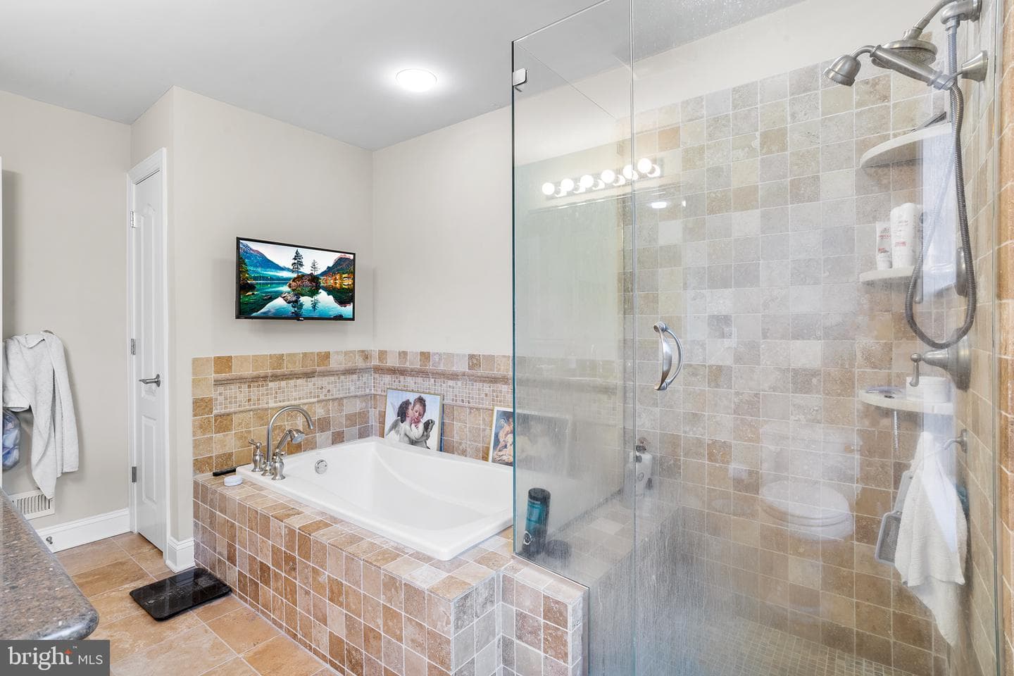 3207 Meadowview Circle photo 24