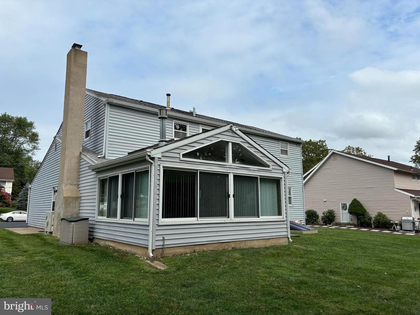 1818 Roan Drive photo 2