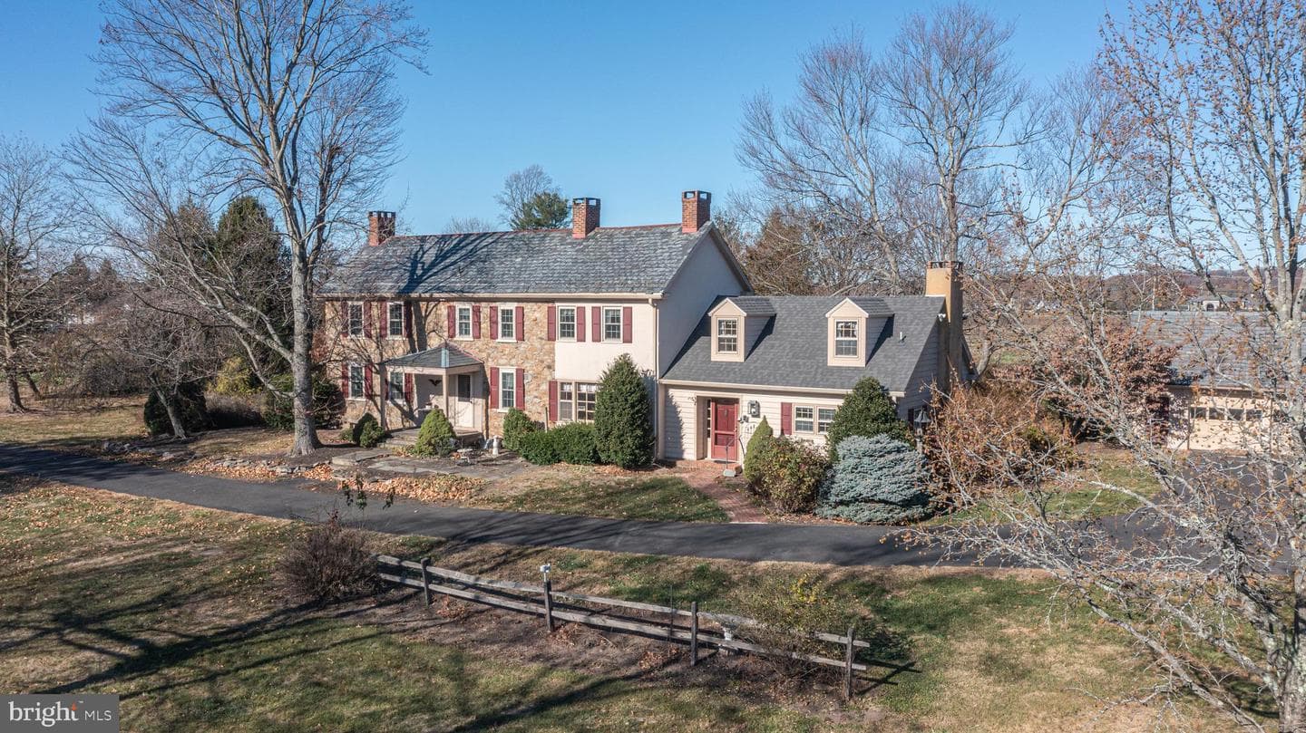 2209 Swamp Road photo 5