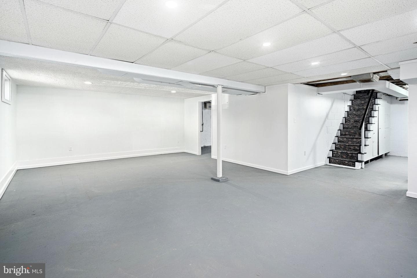 32 N Midway Avenue photo 31