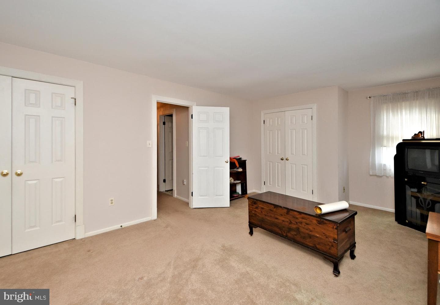 79 Sutphin Pines photo 33
