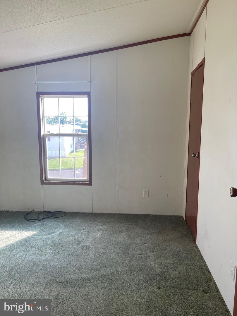 3405 Rose Avenue photo 10