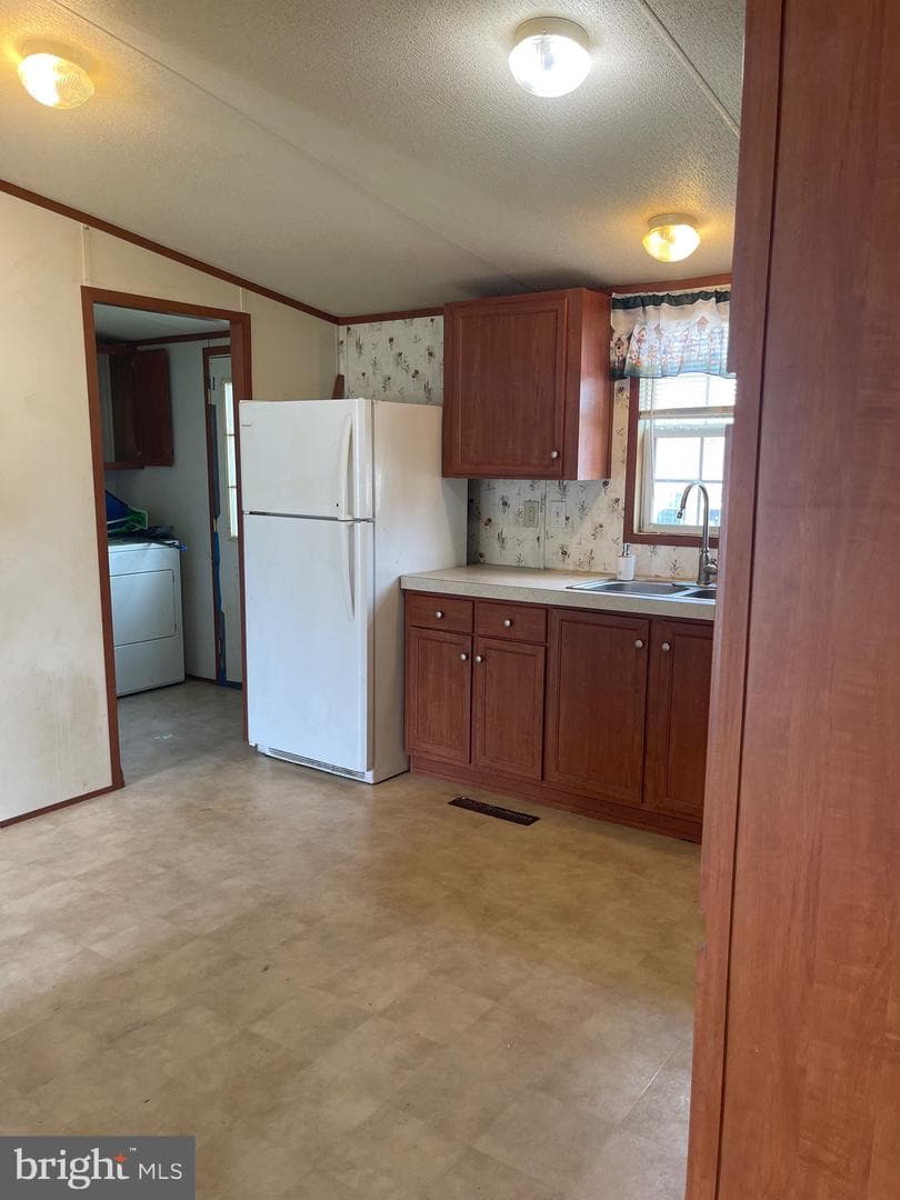 3405 Rose Avenue photo 14